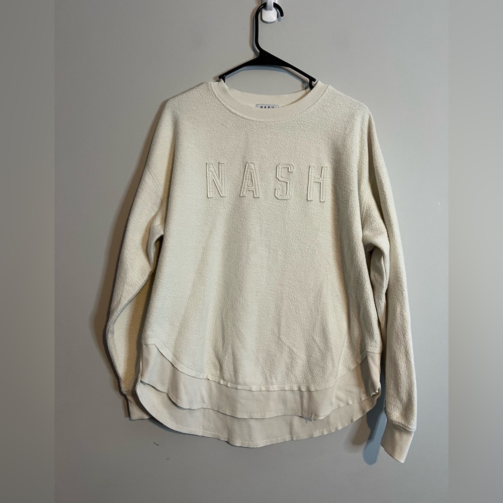NASH Cream Embroidered Crewneck Sweatshirt Womens Size Medium